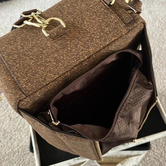 La Mansio Air in Cork w/ straps and pads - Picture 9 of 9